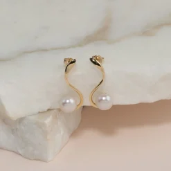 FAYE PEARL SOLID GOLD EARRING