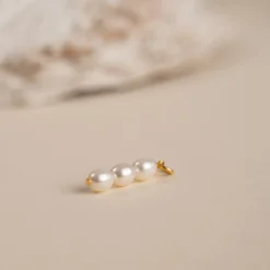 FILIPPA WHITE PEARL GOLDEN PENDANT - Sisi Copenhagen