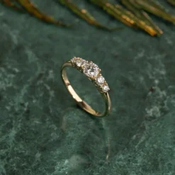 FIVE-STONE TRELLIS DIAMOND RING - 0.5ct - YG