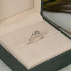FIVE-STONE TRELLIS DIAMOND RING - 0.7ct - WG
