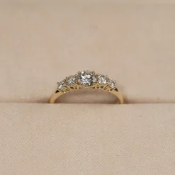 FIVE-STONE TRELLIS DIAMOND RING - 0.7ct - YG
