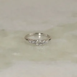 FIVE-STONE TRELLIS DIAMOND RING - 0.5ct - WG