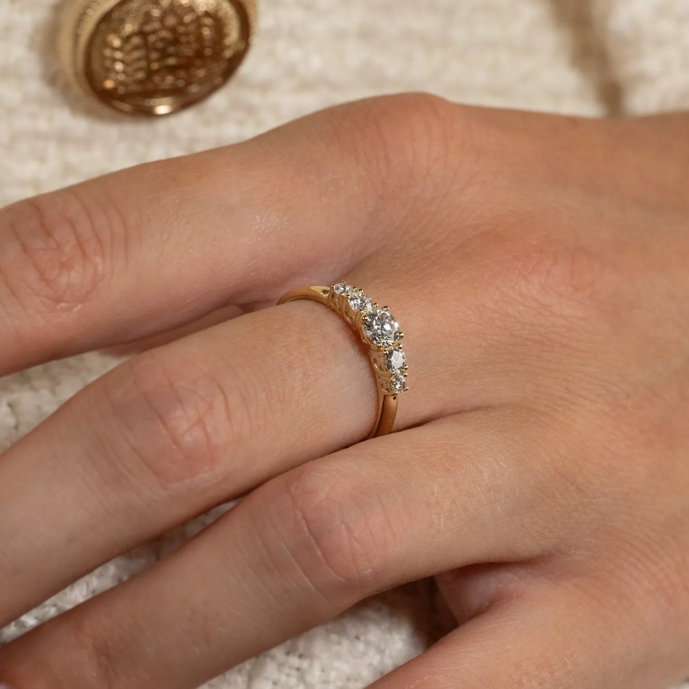 FIVE-STONE TRELLIS DIAMOND RING - 0.5ct - YG
