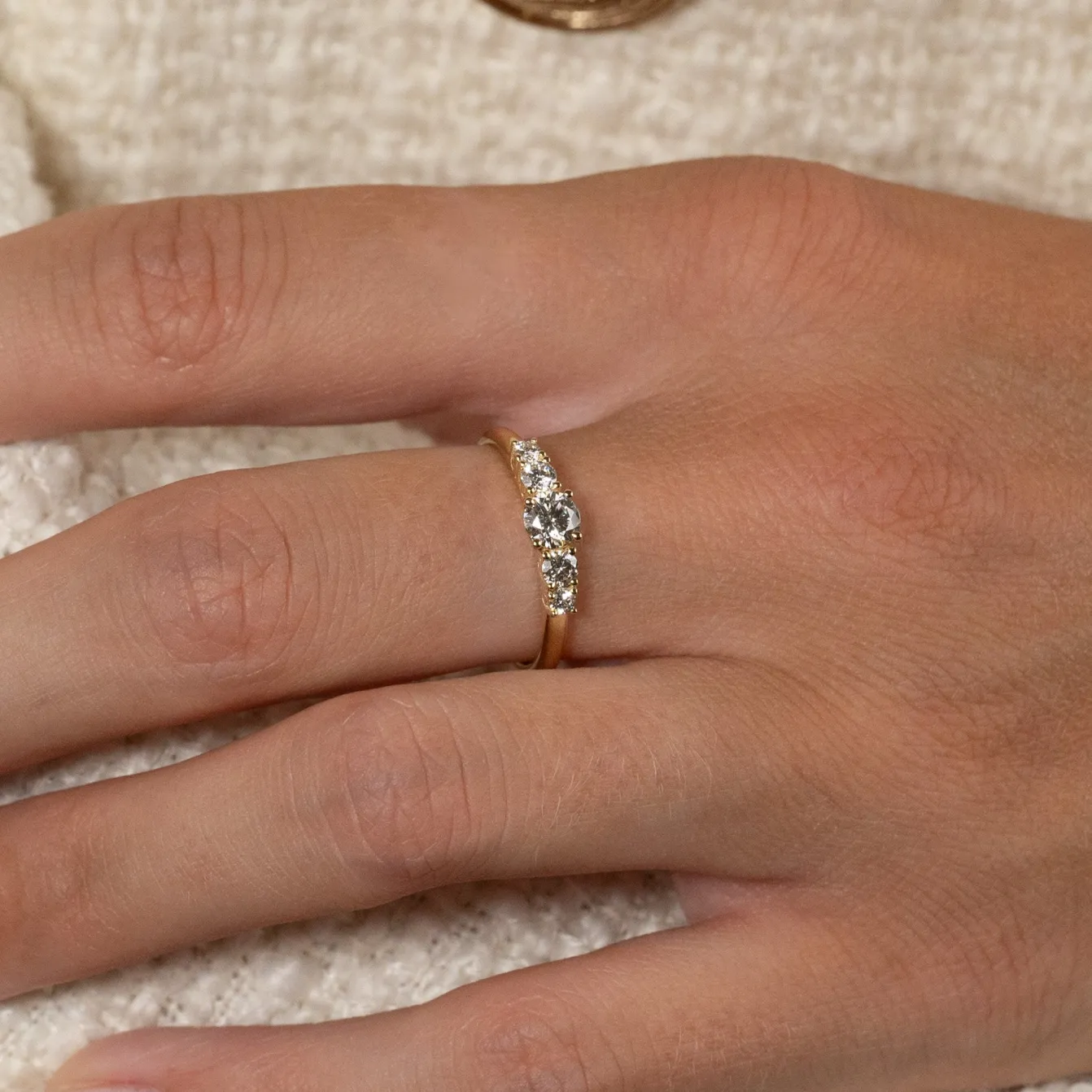 FIVE-STONE TRELLIS DIAMOND RING - 0.5ct - YG