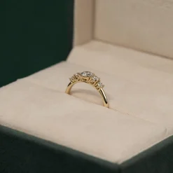 FIVE-STONE TRELLIS DIAMOND RING - 0.7ct - YG