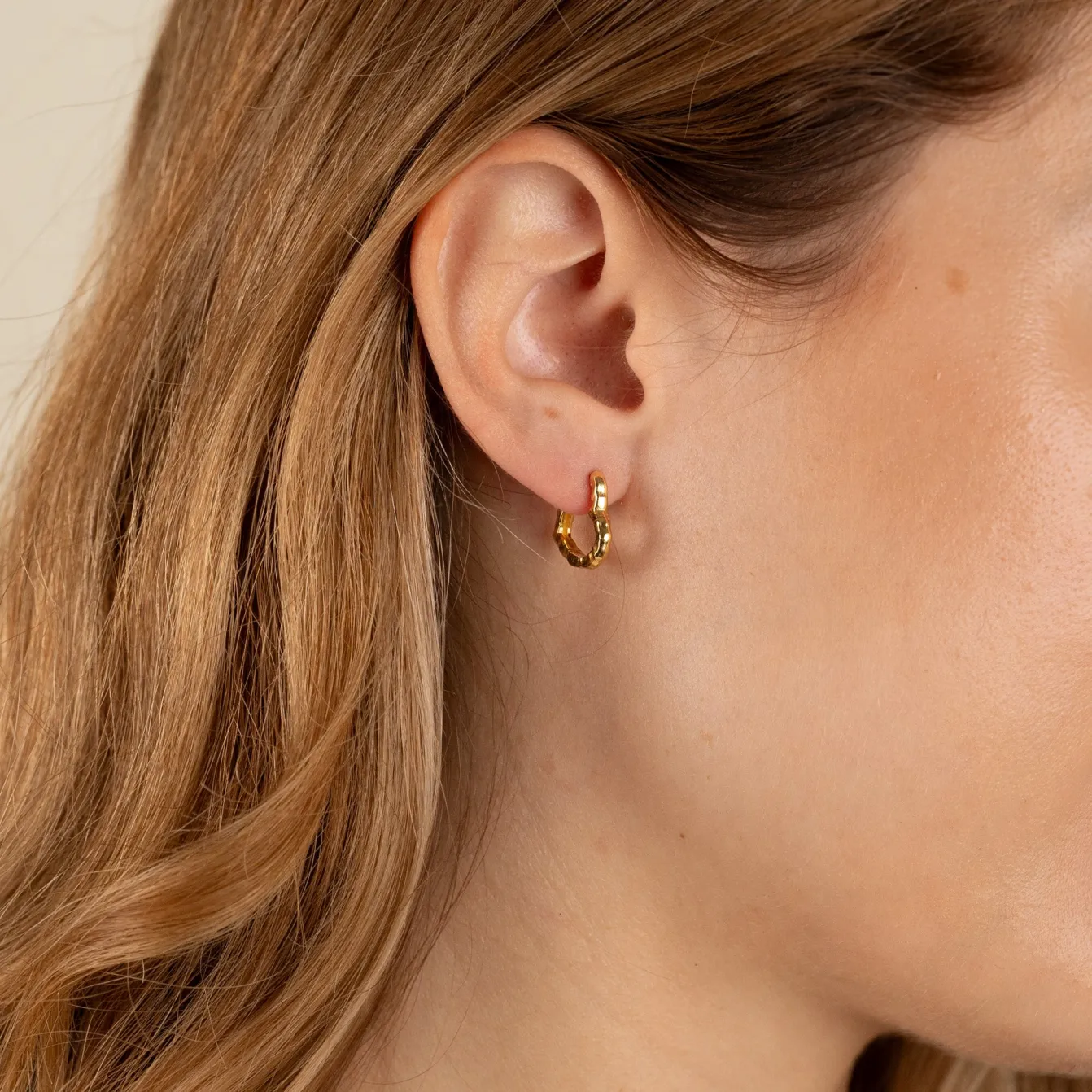 FREYA GOLDEN CREOL EARRING