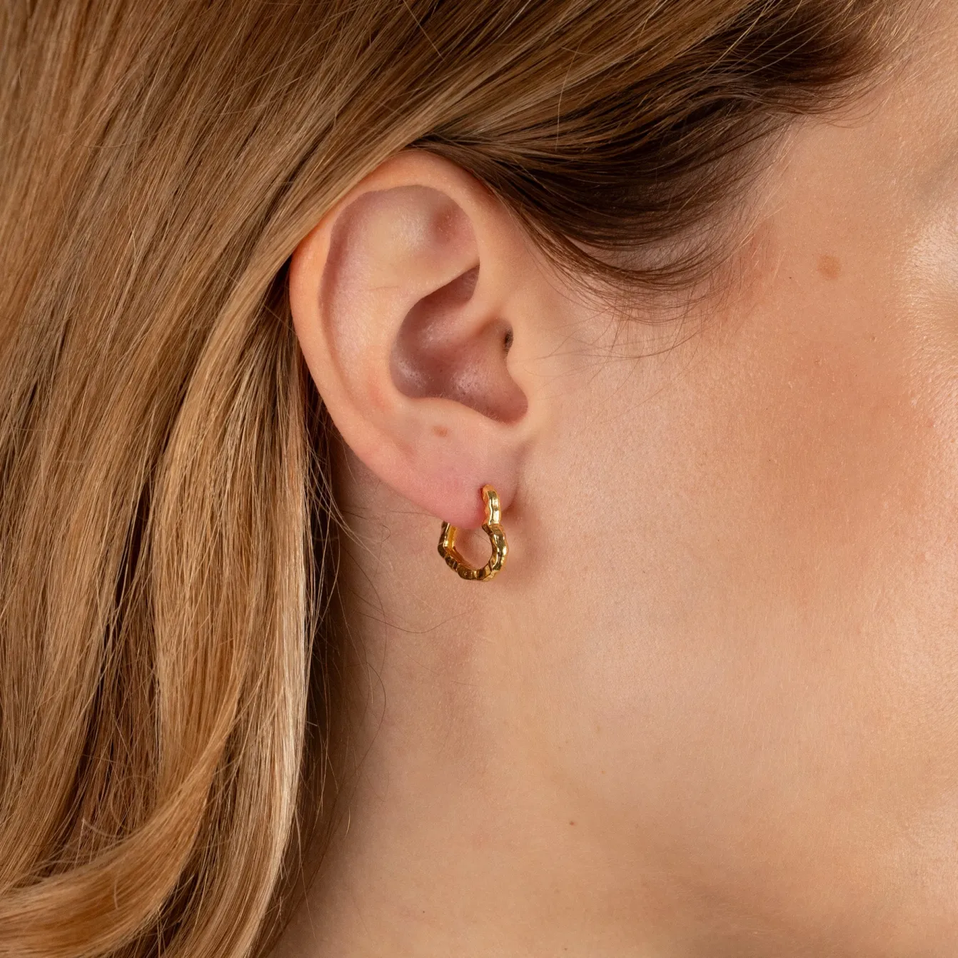 FREYA GOLDEN CREOL EARRING