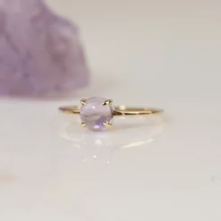 GABI PURPLE AMETHYST SOLID GOLD RING