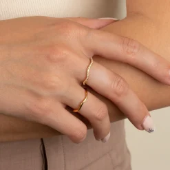 GAIA CRYSTAL GOLDEN RING