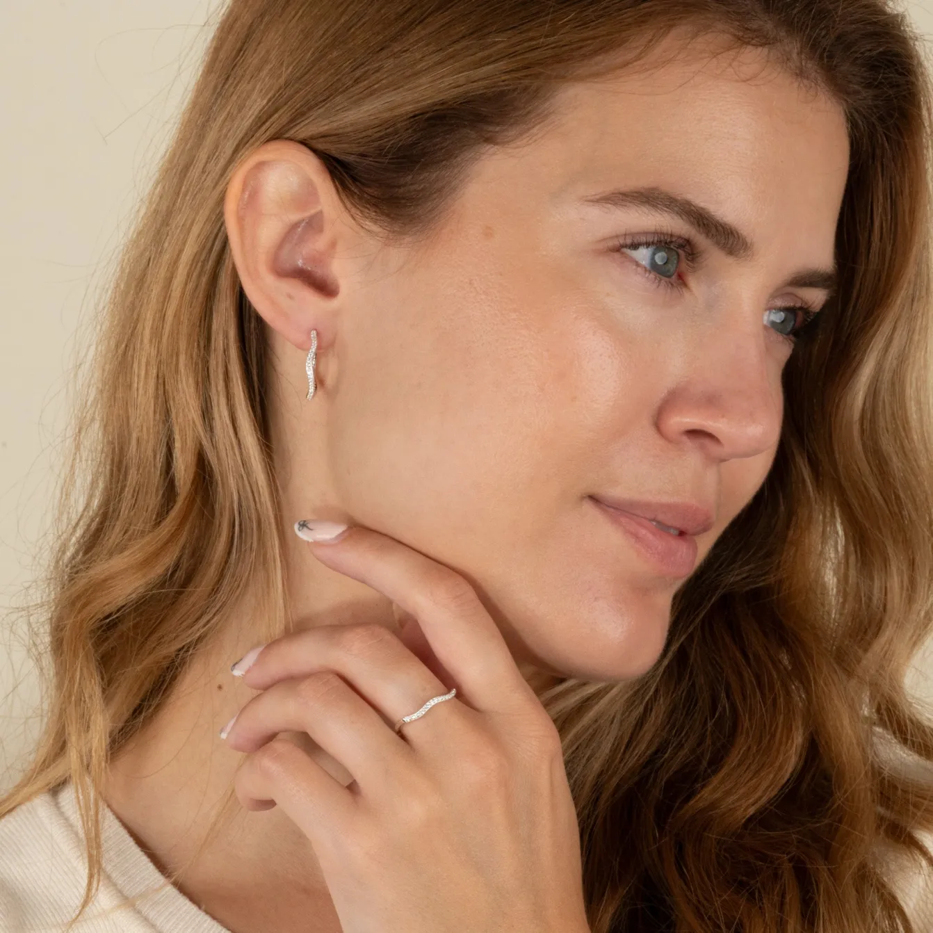 GAIA CRYSTAL SILVER RING