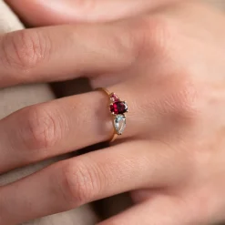 GEM CLUSTER SOLID GOLD RING - Sisi Copenhagen