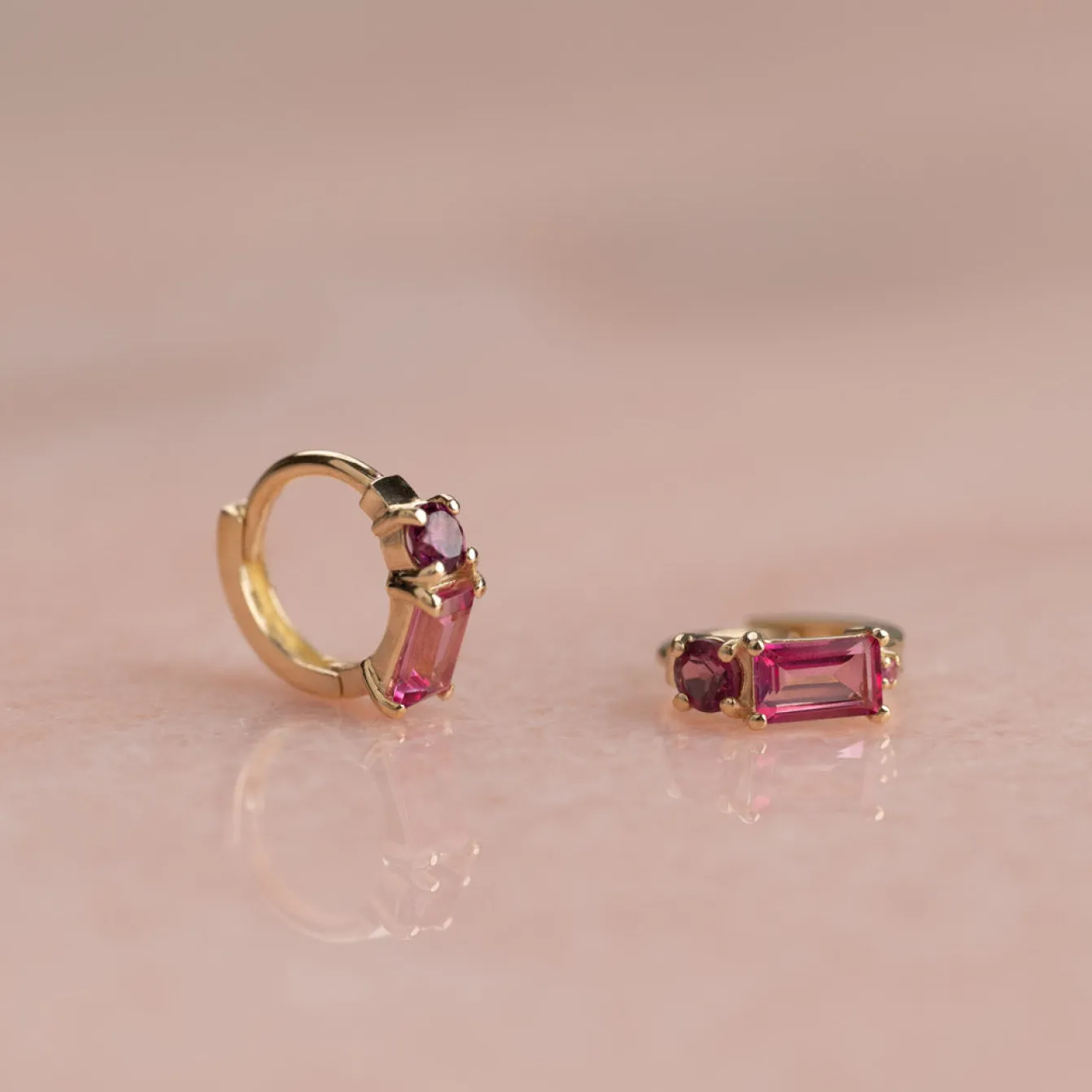 Gemina Pink Rhodolit Massiv Guld Øreringe - Sisi Copenhagen