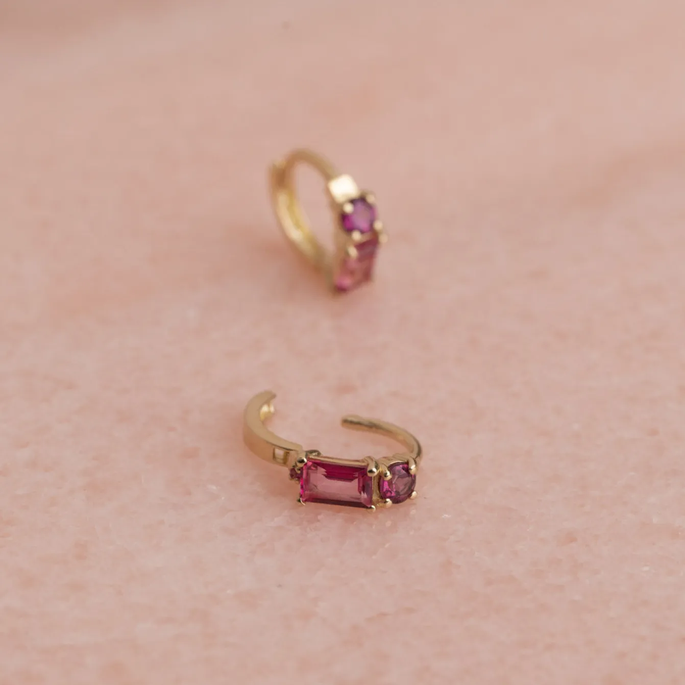 Gemina Pink Rhodolit Massiv Guld Øreringe - Sisi Copenhagen
