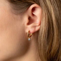 GEMMA BLUE TOPAZ GOLDEN EARRING CHARM - Sisi Copenhagen