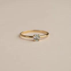 GEMMA BLUE TOPAZ GOLDEN RING - Sisi Copenhagen
