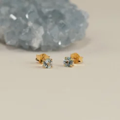 GEMMA BLUE TOPAZ GOLDEN STUD EARRING - Sisi Copenhagen