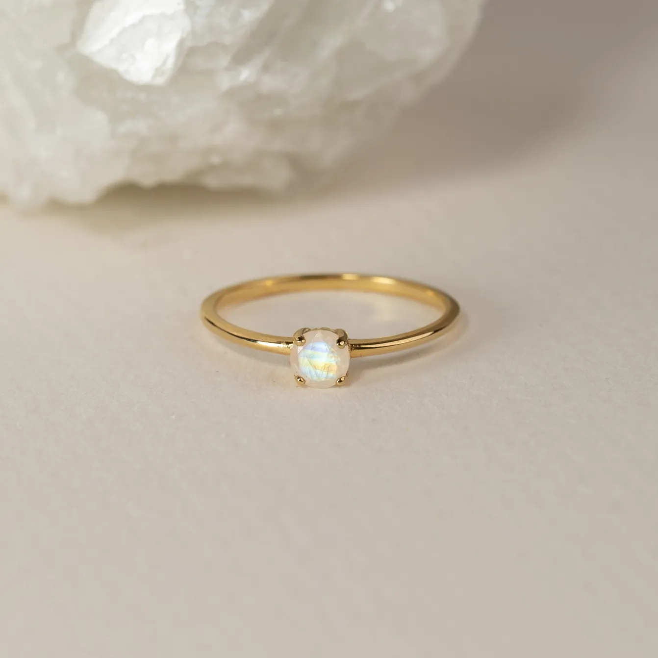 GEMMA MOONSTONE GOLDEN RING - Sisi Copenhagen