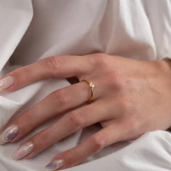 GEMMA MOONSTONE GOLDEN RING - Sisi Copenhagen