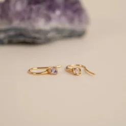 GEMMA PURPLE AMETHYST GOLDEN HOOK EARRING - Sisi Copenhagen