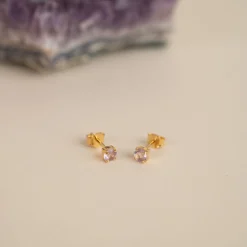 GEMMA PURPLE AMETHYST GOLDEN STUD EARRING - Sisi Copenhagen