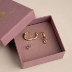 GEMMA PURPLE AMETHYST GOLDEN EARRING CHARM - Sisi Copenhagen