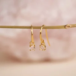 GEMMA ROSE QUARTZ GOLDEN HOOK EARRING - Sisi Copenhagen