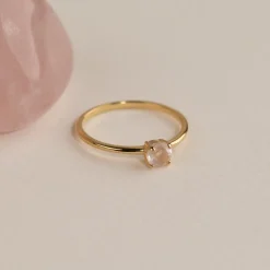 GEMMA ROSE QUARTZ GOLDEN RING - Sisi Copenhagen