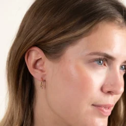 GEMMA ROSE QUARTZ GOLDEN HOOK EARRING - Sisi Copenhagen