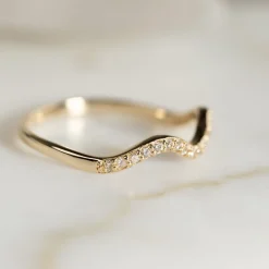 GIA CRYSTAL SOLID GOLD RING
