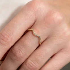 GIA CRYSTAL SOLID GOLD RING
