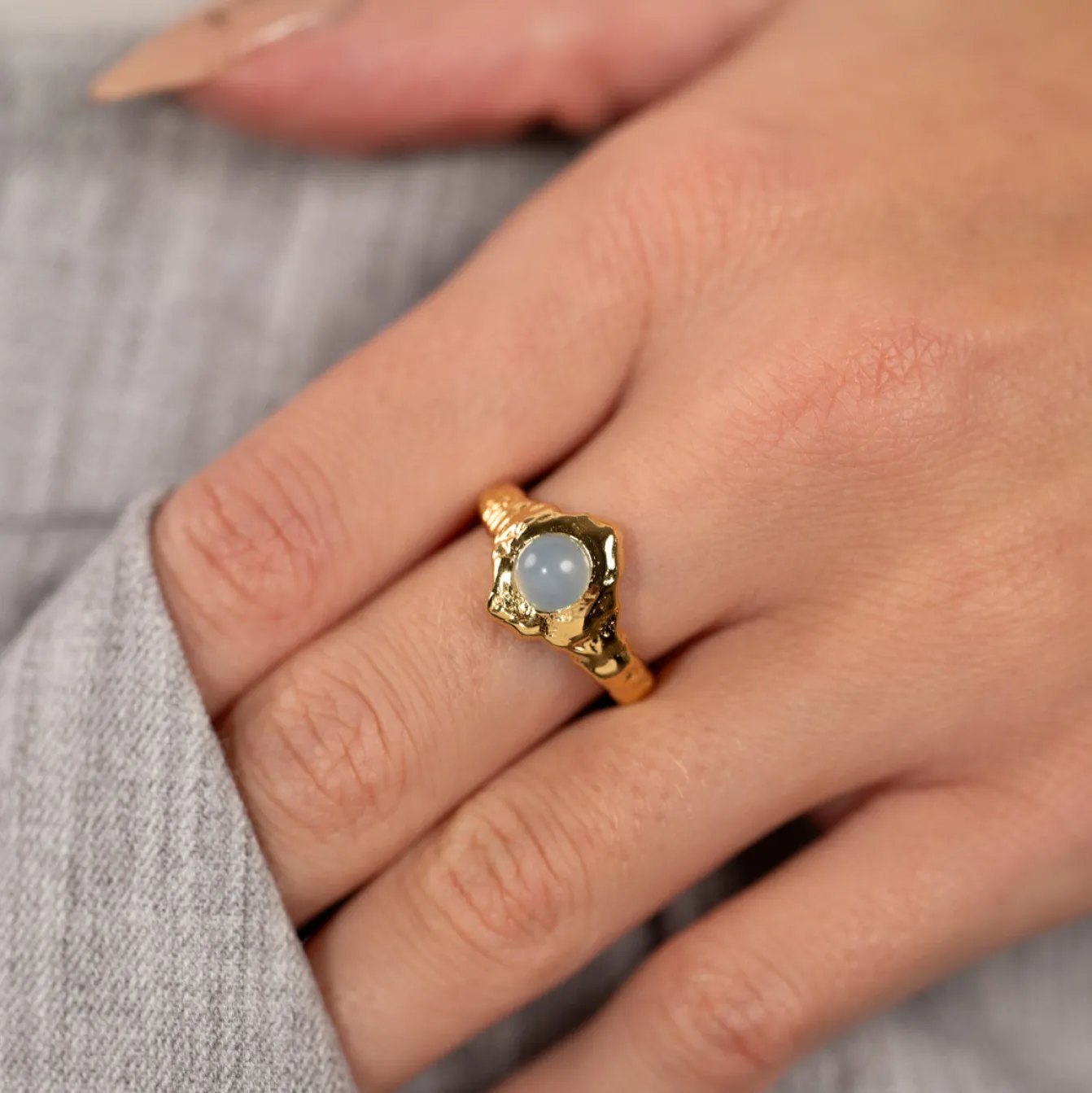 GIGI AQUA CHALCEDONY GOLDEN RING
