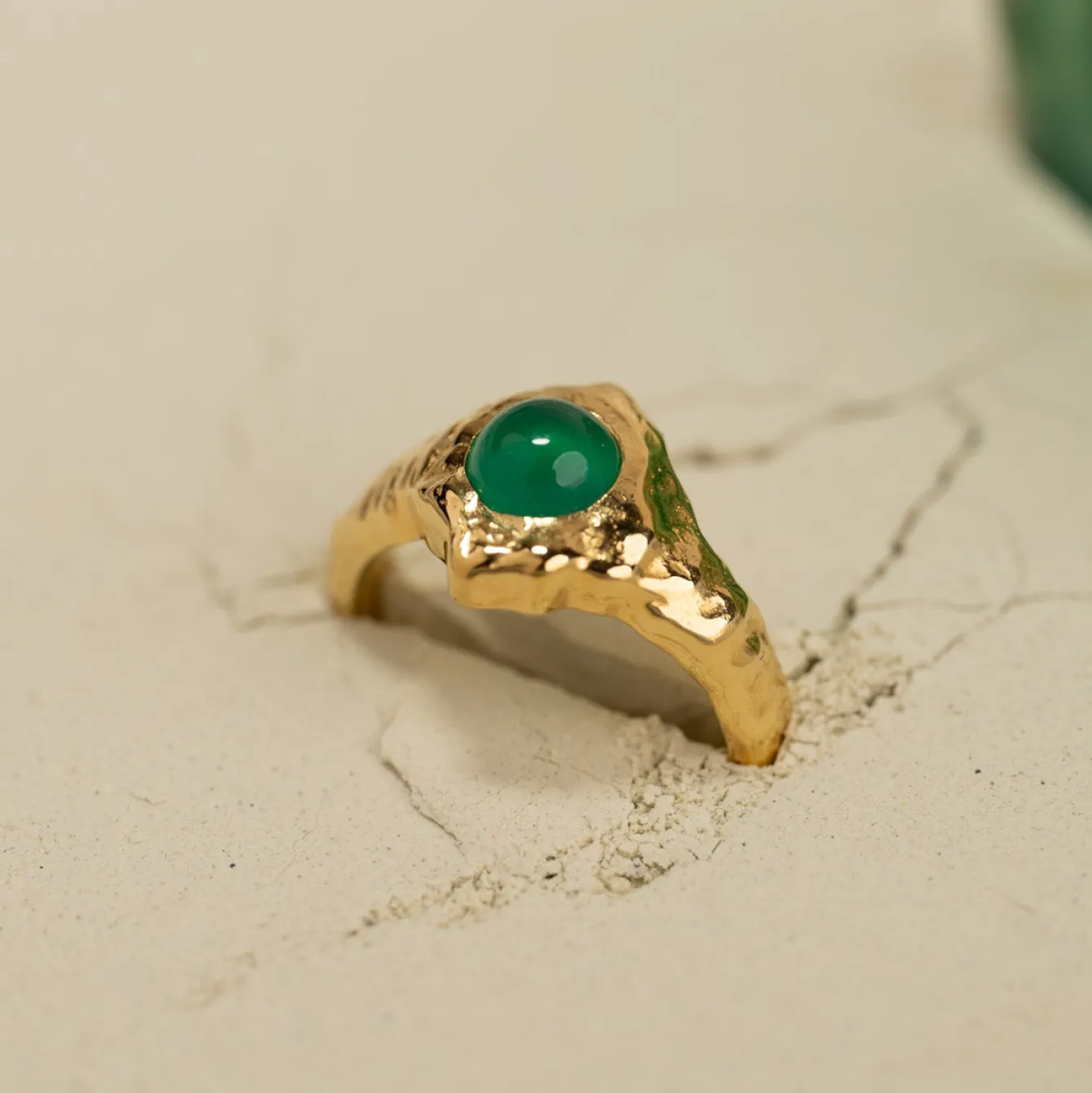 GIGI GREEN AGATE GOLDEN RING