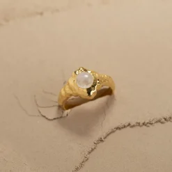 GIGI MOONSTONE GOLDEN RING