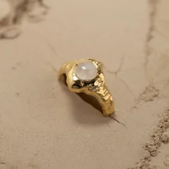 GIGI MOONSTONE GOLDEN RING
