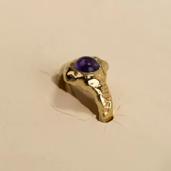 GIGI PURPLE AMETHYST GOLDEN RING