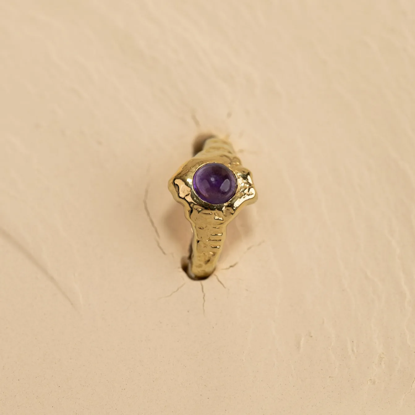GIGI PURPLE AMETHYST GOLDEN RING