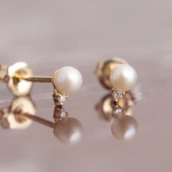 GINA PEARL DIAMOND SOLID GOLD EARRING