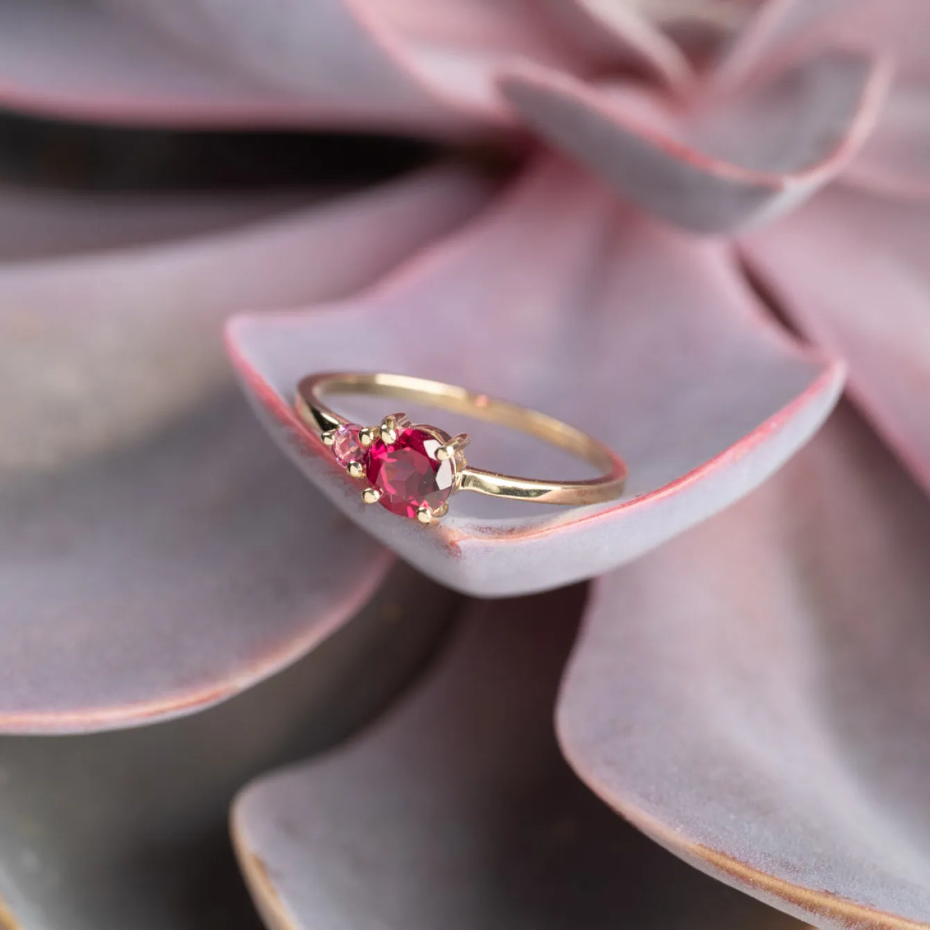 GLADIS PINK RHODOLITE SOLID GOLD RING