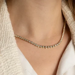 GRADUATING CROWN-SET DIAMOND TENNIS NECKLACE - 5ct - YG