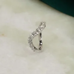 GRADUATING CURVED DIAMOND RING - 1.2ct - WG