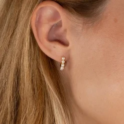 GUDNARE MEDIUM PEARL SOLID GOLD EARRING