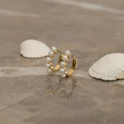 GUDNARE MEDIUM PEARL SOLID GOLD EARRING