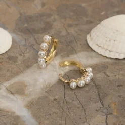 GUDNARE MEDIUM PEARL SOLID GOLD EARRING