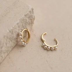 GUDNARE SMALL PEARL SOLID GOLD EARRING