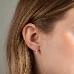 GUDNARE SMALL PEARL SOLID GOLD EARRING