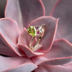 GYRITH GEM CLUSTER SOLID GOLD RING
