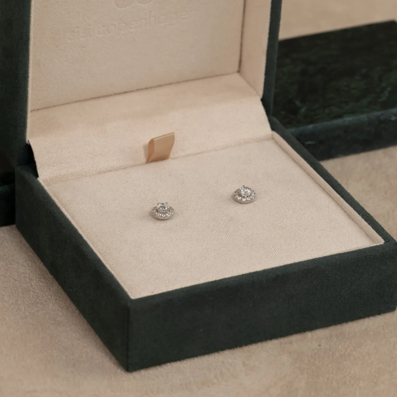 HALO DIAMOND STUD EARRING - 0.5ct - WG