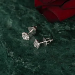 HALO DIAMOND STUD EARRING - 0.65ct - WG
