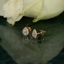 HALO PEAR DIAMOND STUD EARRING - 0.7ct - YG