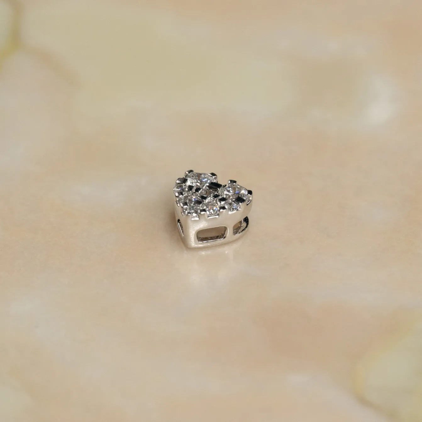 HEART PAVE DIAMOND PENDANT - 0.17ct - WG